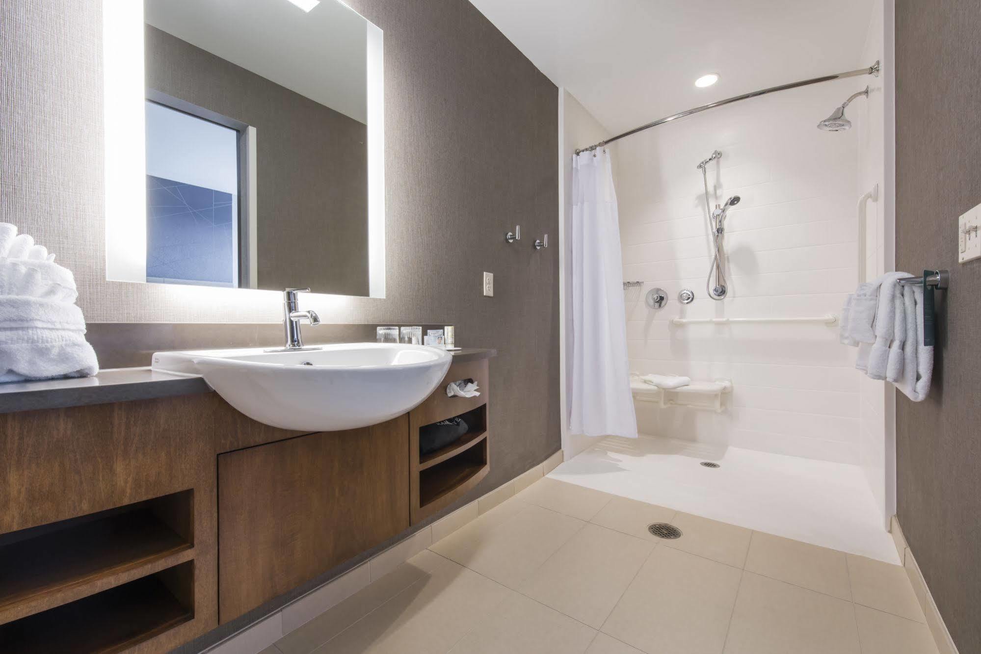 Springhill Suites By Marriott Gallup Bagian luar foto
